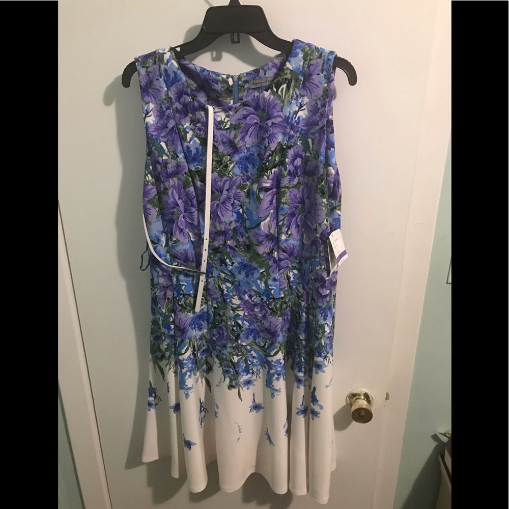 Price Firm! Women’s Cream and Floral Dress Size 18